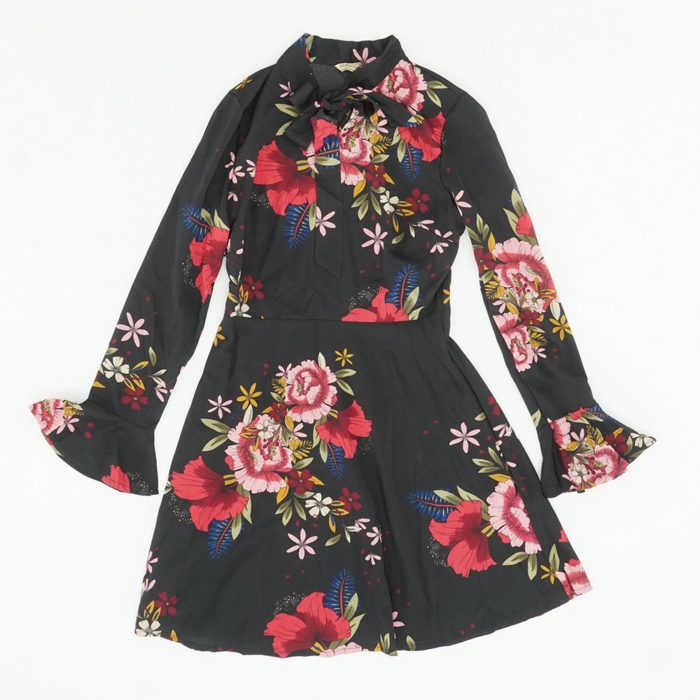 🔥NEW Acevog floral dress. Long sleeves. - Picture 2 of 2